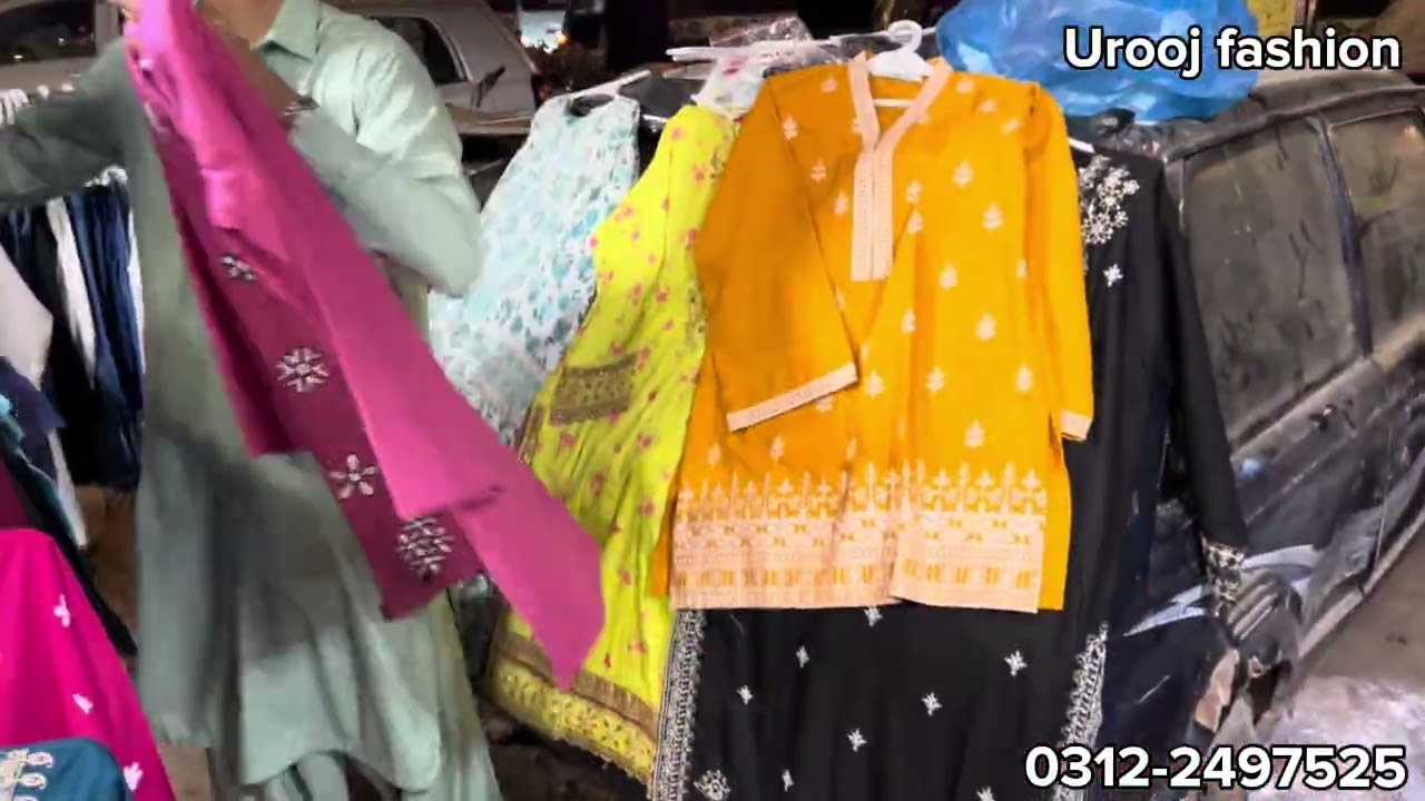 Ladies short Kurtis with jeans in Tariq road stall Karachi by UROOJ FASHION