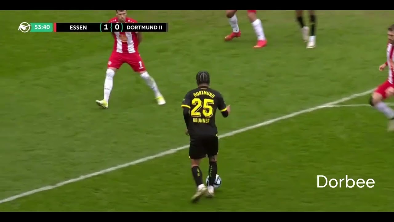 Paris Brunner Rot Weiß Essen vs  Borussia Dortmund II (24.03.17)