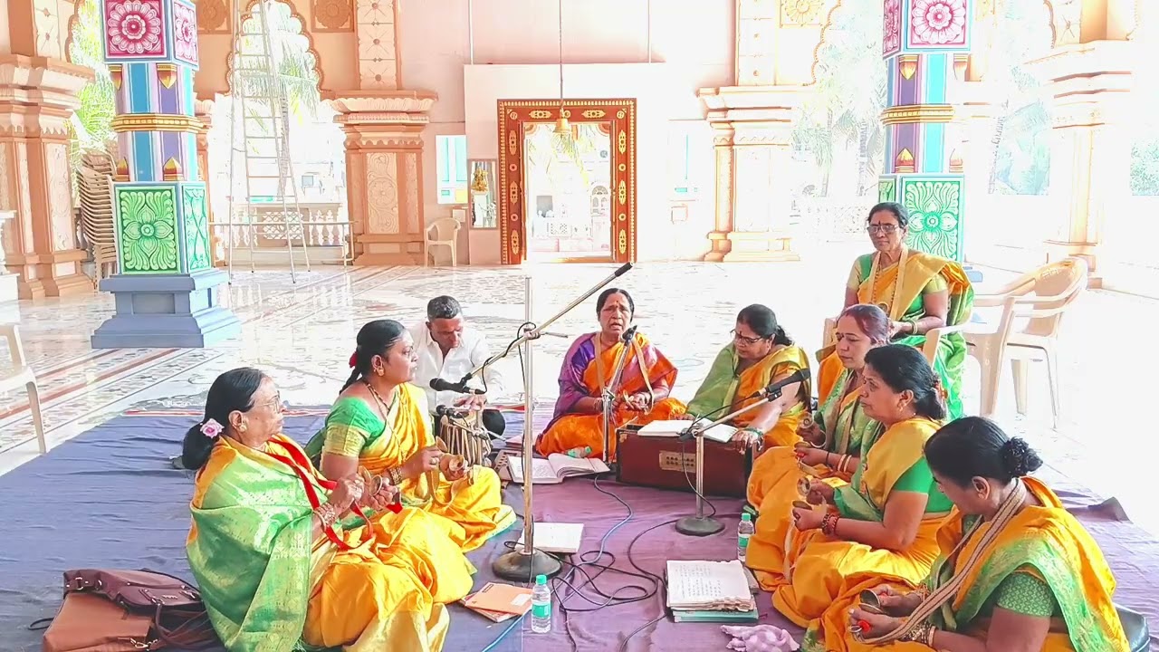 नवीन वर्षानिमित्त || नमो सरस्वती भजनी मंडळ || लक्ष्मी ताई माटे व सहकारी || तबलावादक:बाळासाहेब हिंगे
