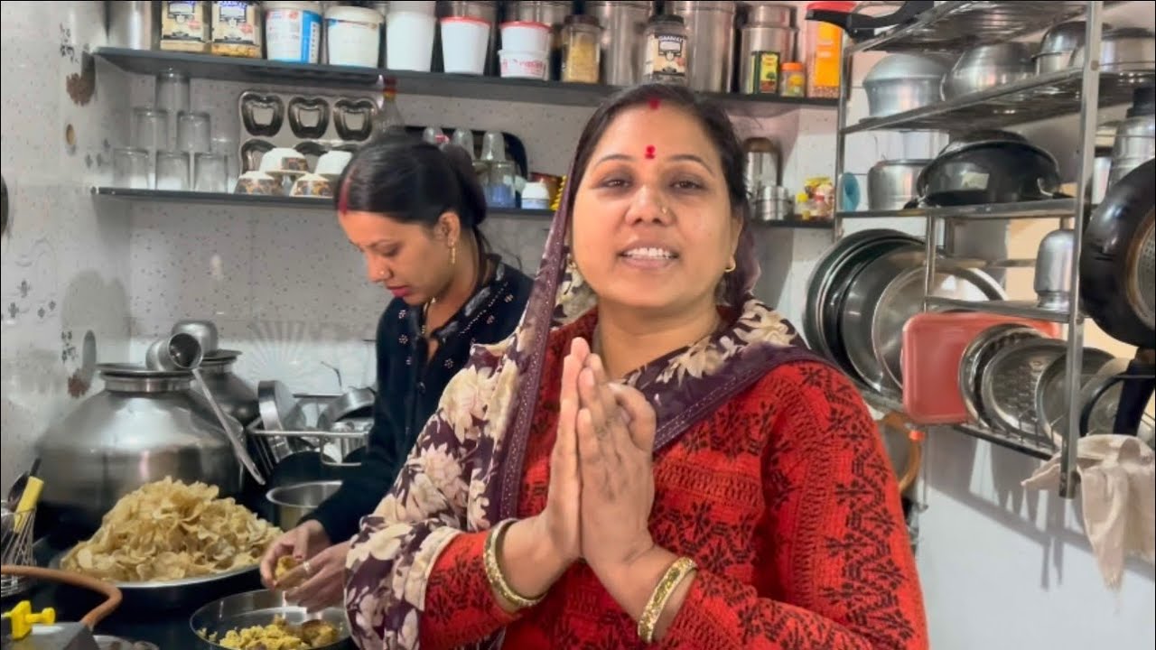 देखिये आज एक मा ने अपने बच्चो को खुश कर दिया आज बनाया कुछ स्पेशल महक और सोहन खुस हो गये 😊