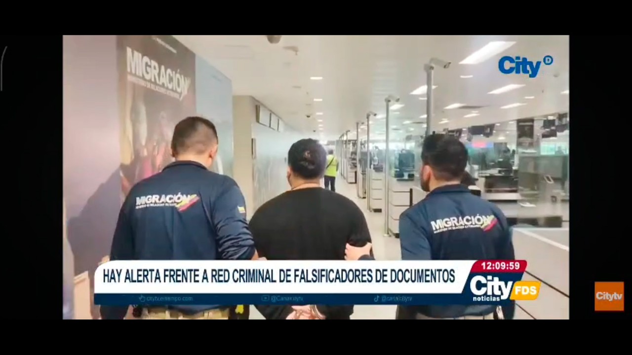 No pudieron viajar: dos dominicanos son expulsados por portar residencias españolas falsas - City TV
