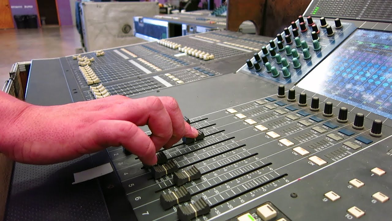 MESA DIGITAL YAMAHA M7CL - Envío a MONITORES de los músicos mediante la técnica SENDS ON FADER