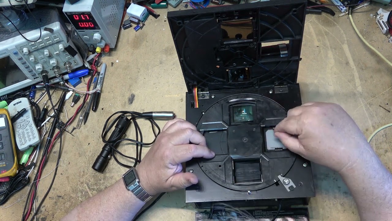 Bell and Howell Slide Cube Teardown
