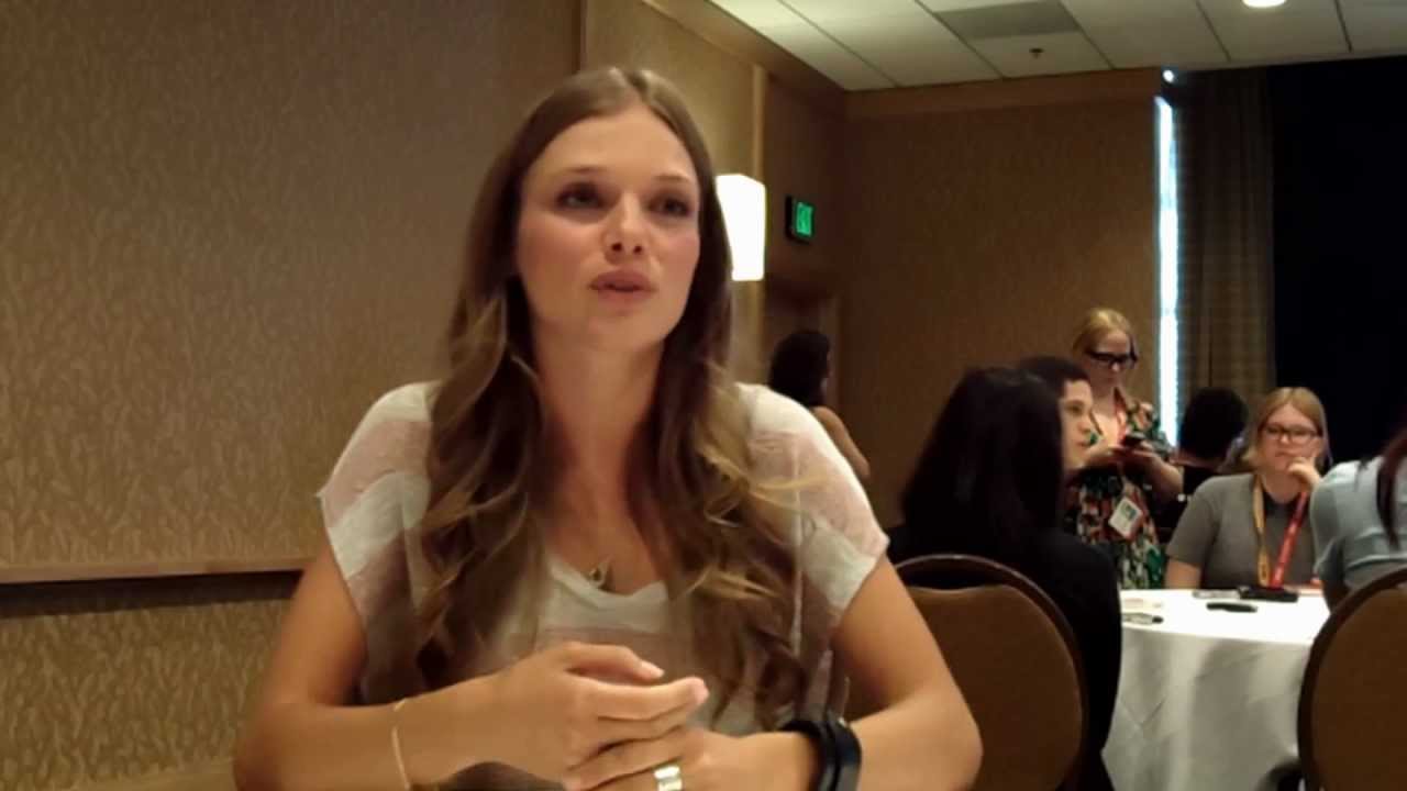 Interview With Tracy Spiridakos of NBC's Revolution at Comic-Con 2012