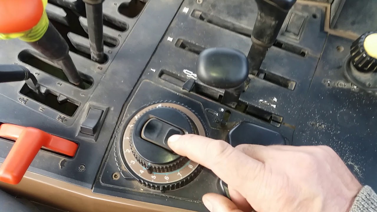 Jd 6800 la arat în data.de 05.12.2017.