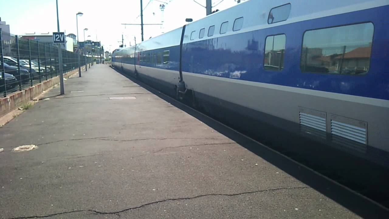 D&eacute;part TGV PSE n&deg;5307 Toulouse Matabiau-Dijon Ville &agrave; B&eacute;ziers voie A 12h13