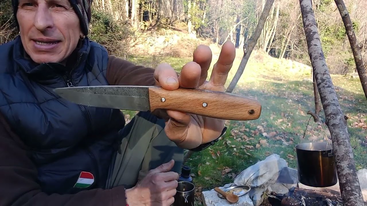 prime escursioni bushcraft con il mio nuovo coltello M15 Eze