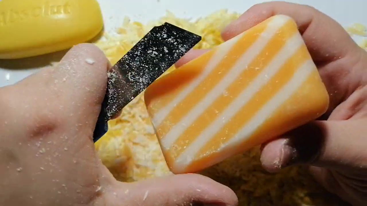 Cutting dry soap. Soap crunch. Резка хрустящего сухого мыла.