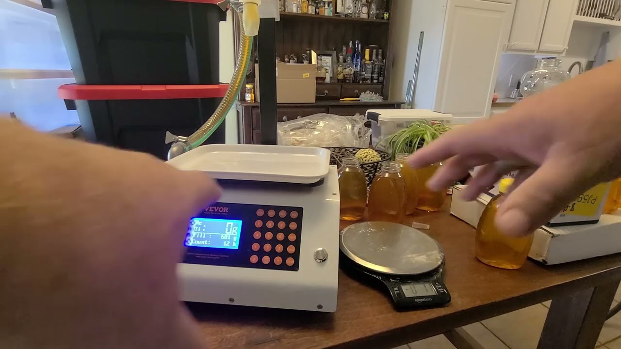 VEVOR Bottle Filler - Filling some Honey Bottles