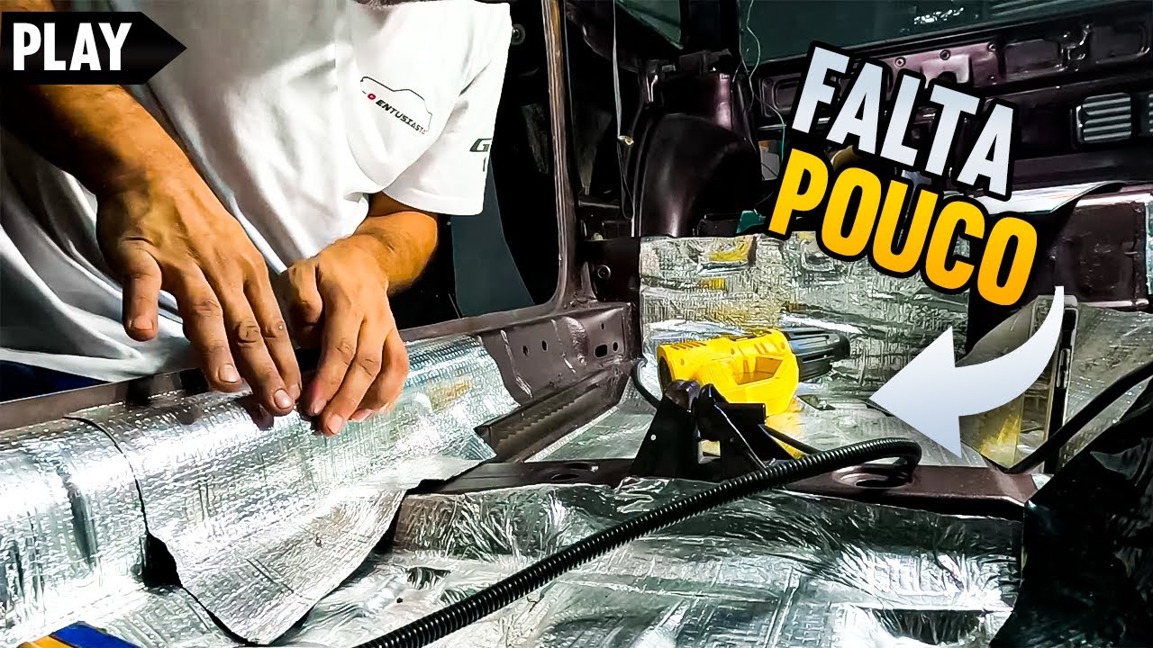 FINALIZANDO A COLOCAÇÃO DA MANTA ASFÁLTICA NO GOL TURBO - O ENTUSIASTA
