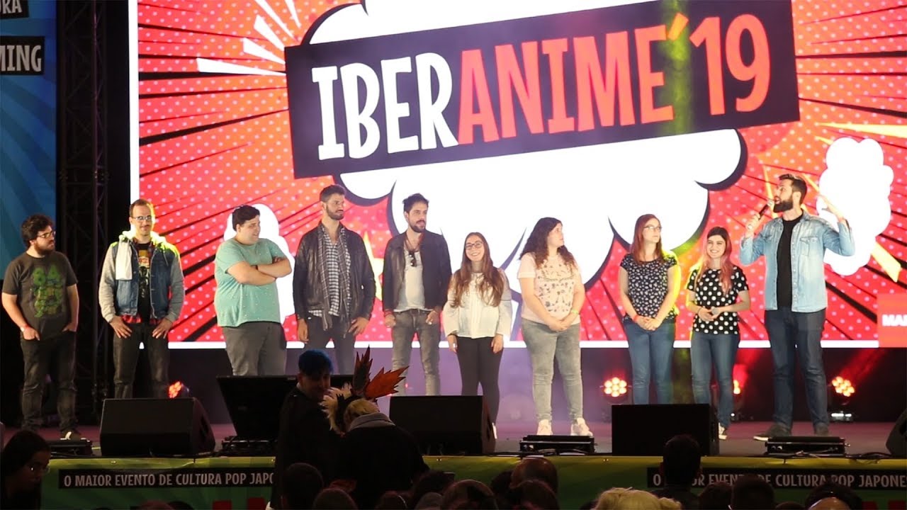 Elenco de My Hero Academia em português fala aos fãs