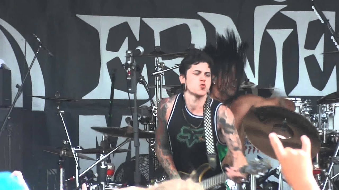Black Tide - That Fire (Live: Uproar Festival 2011) HD