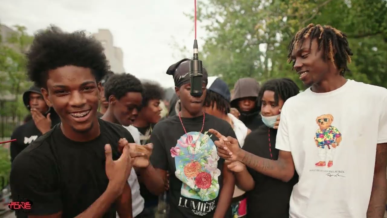 Bdot2tacc - We Outside (Set The Tone Mic Performance)