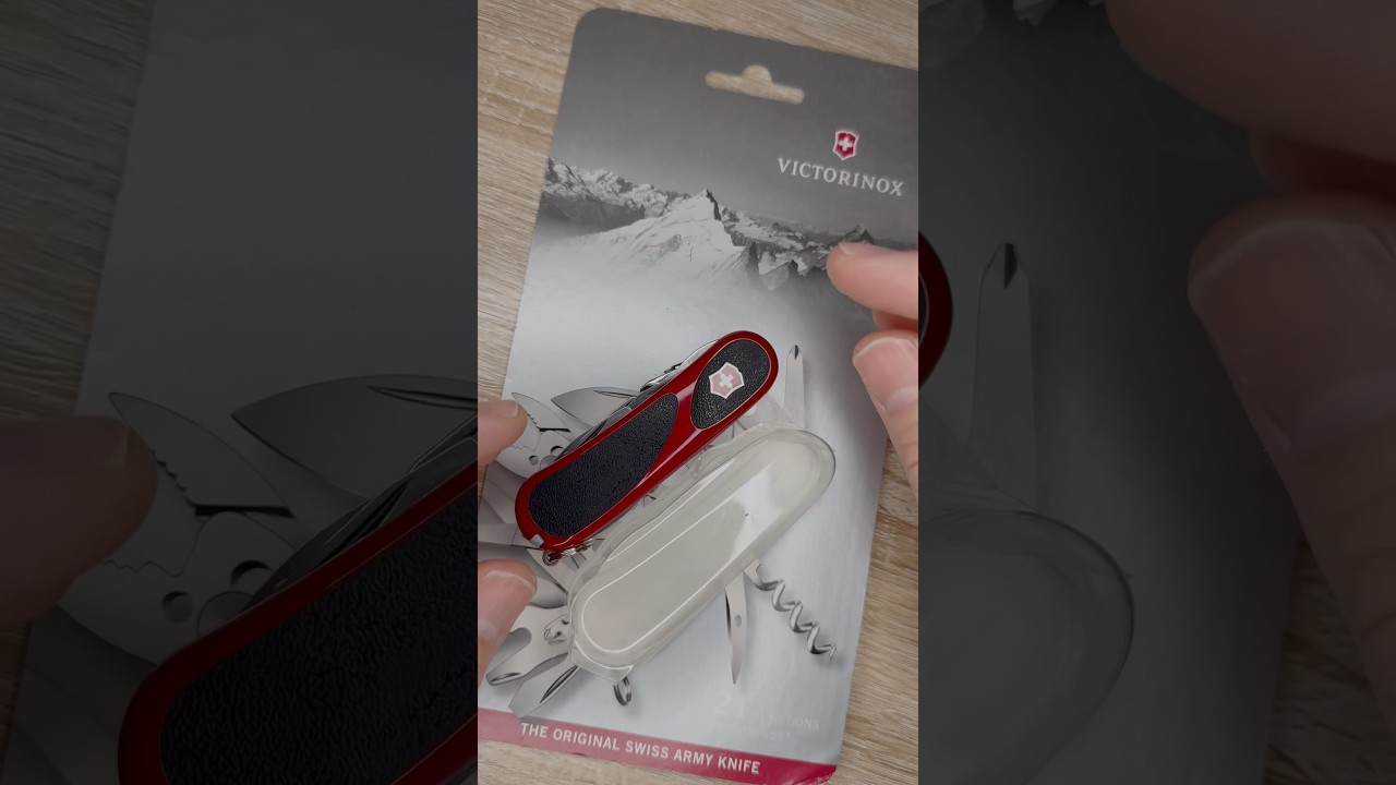 Victorinox Evogrip S557 locking blade SAK #edc #victorinox #keychain #knifereview #tools #pocket