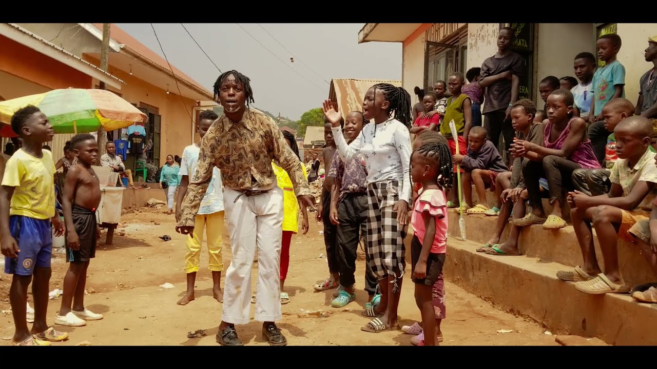 Chamuka & Chamula Dancing Kansunde by Eddy Kenzo