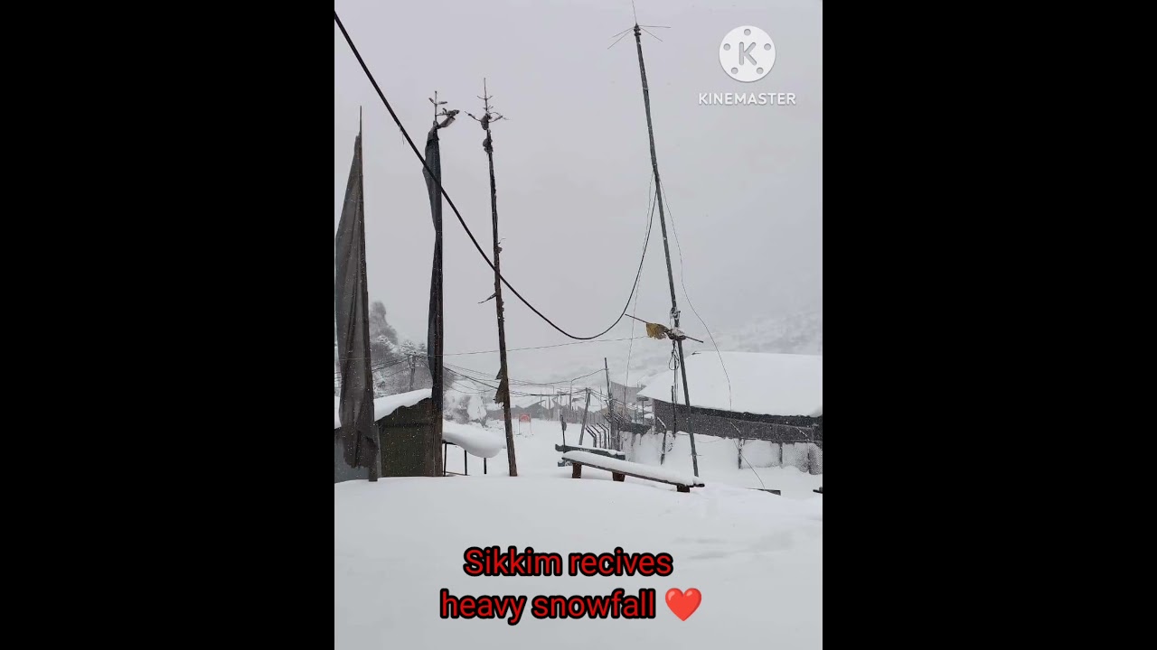 Sikkim Receives heavy Snowfall 