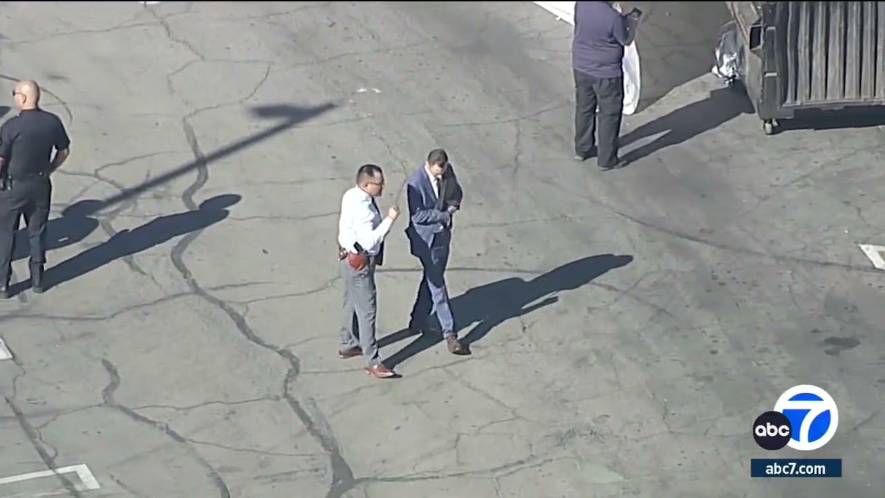 Homeless man finds human torso near dumpster in Encino; investigation underway