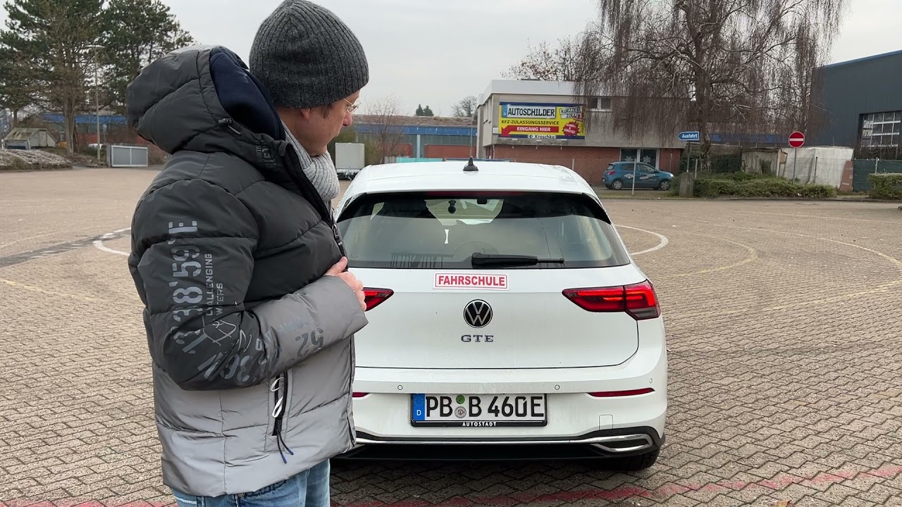Lichtercheck hinten am Auto