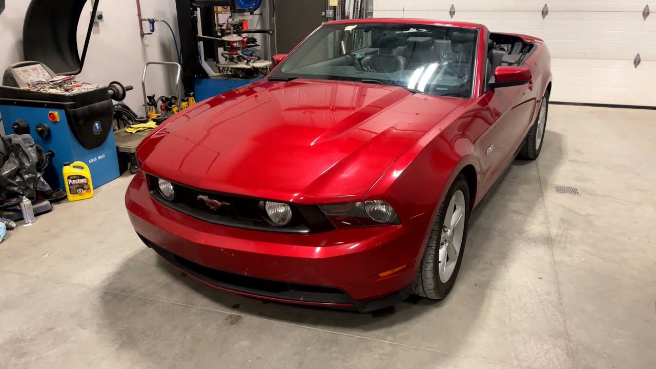 A Look at a 2011 Mustang GT Convertible