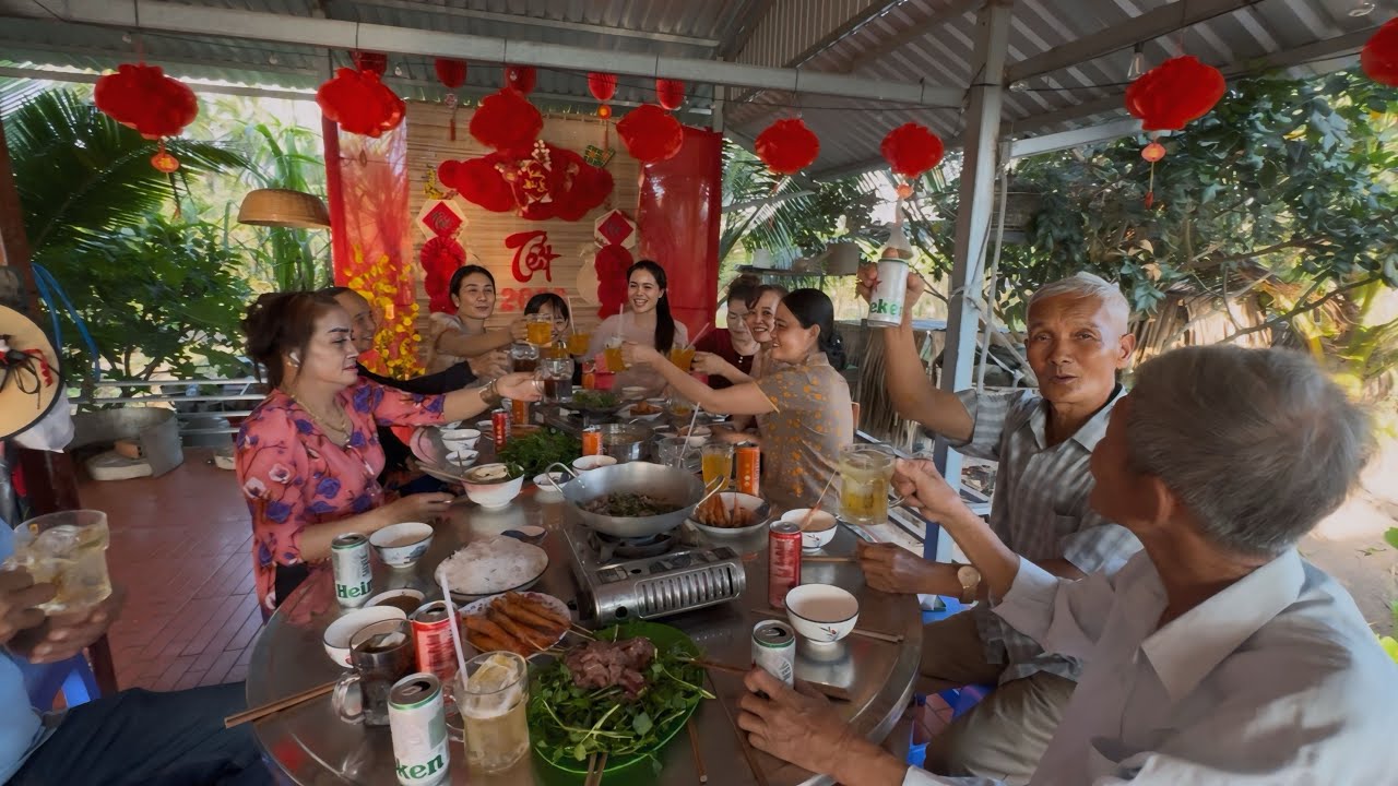 Món quà ý nghĩa cuối năm của anh Long Hồ gửi tặng tất cả mọi người | CLN