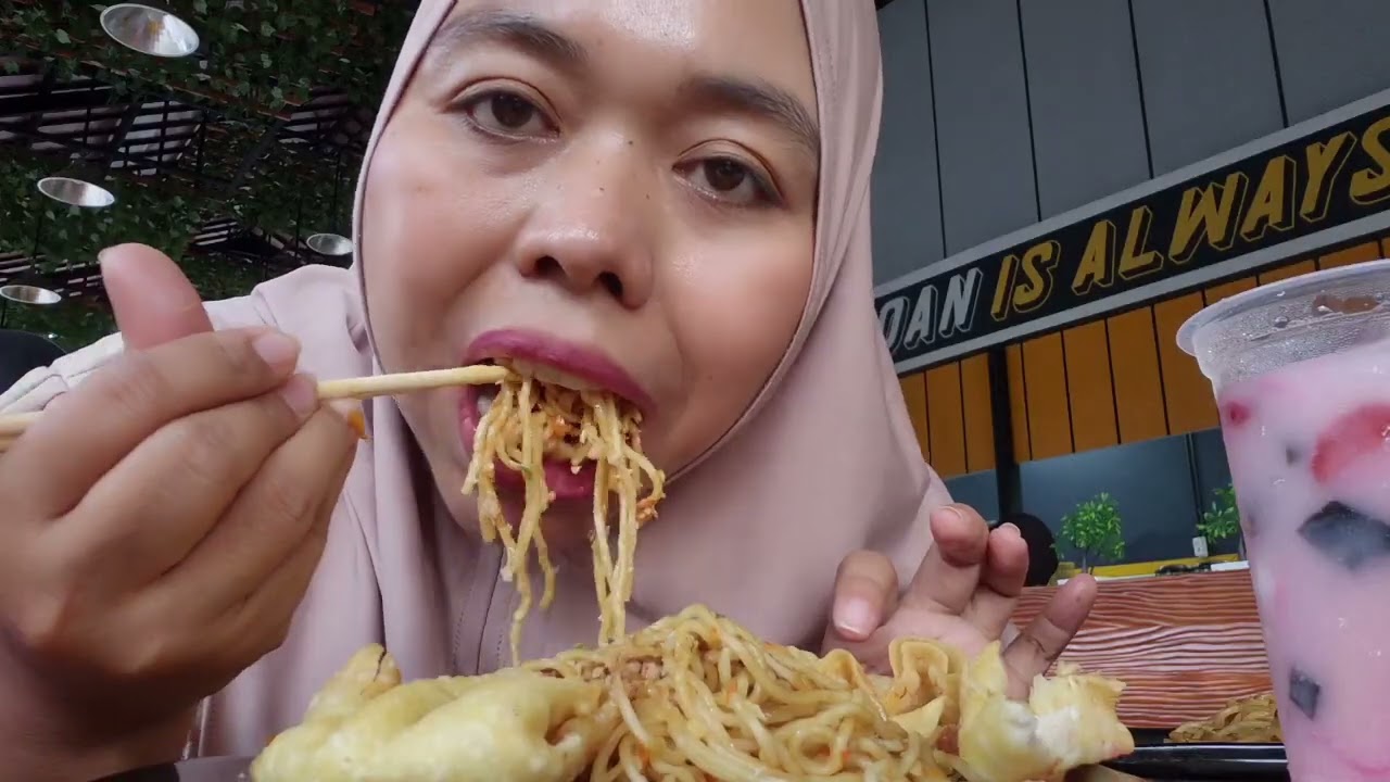 HAMPIR MASUK RS ⁉️ MAKAN MIE GACOAN LEVEL 8