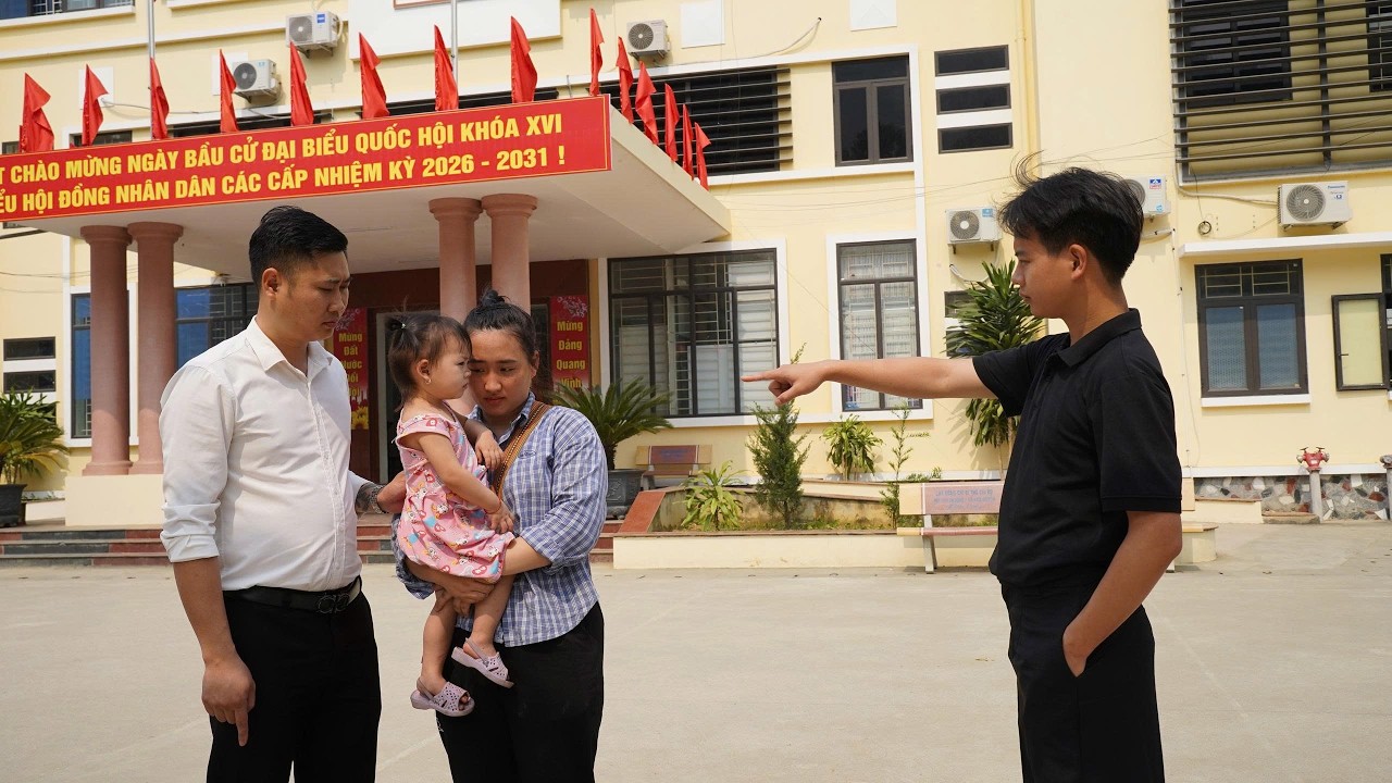 The single mother and CEO Tuan risked their lives to regain custody of baby Tieu Na.