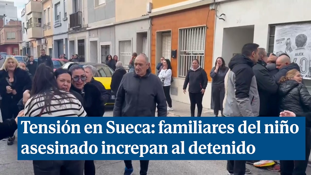Familiares del menor asesinado en Sueca increpan al detenido durante su traslado a los juzgados