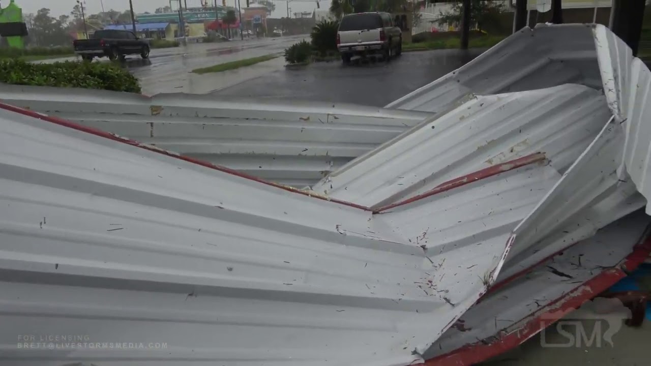 09-16-2020 Gulf Shores, AL - Iconic Souvenir City Store Front Wall Collapses - Sally Impacts