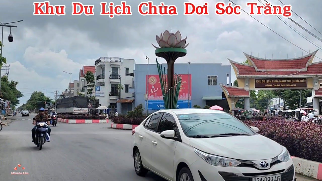 Khu Du Lịch Chùa Dơi Sóc Trăng. Rất Nổi Tiếng Có Nhiều Dơi. Kiến Trúc Cổ Kính Trang Nghiêm Vô Cùng. 