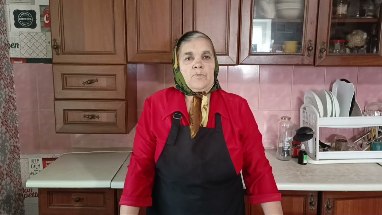 Квашенная капуста с шкварками.   Традиционный рецепт Болгарской кухни. Посадка чеснока и лука