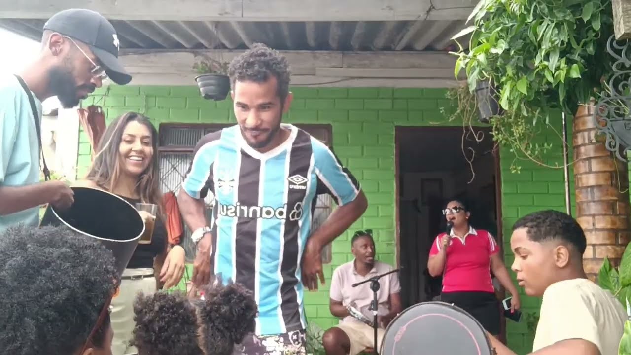Pagodeando, torcendo no grenal e comemorando com Gabriel 