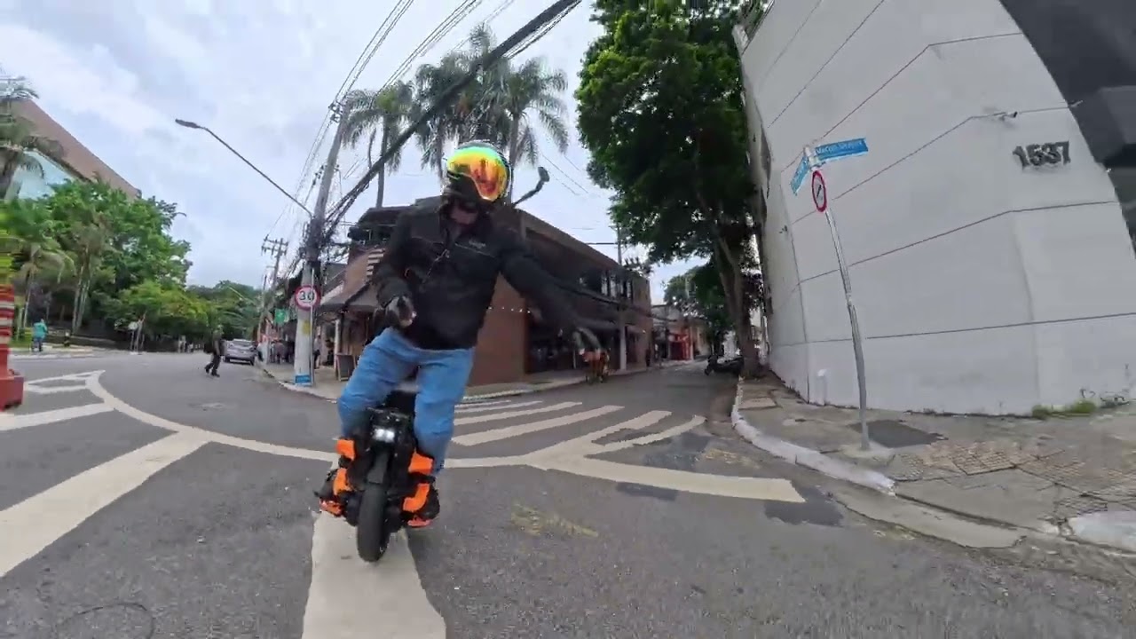 Rolê no fim  motoca não conseguiu me passar ai veio e disse vai cair ! kkkk Ah vai orar veio !!!