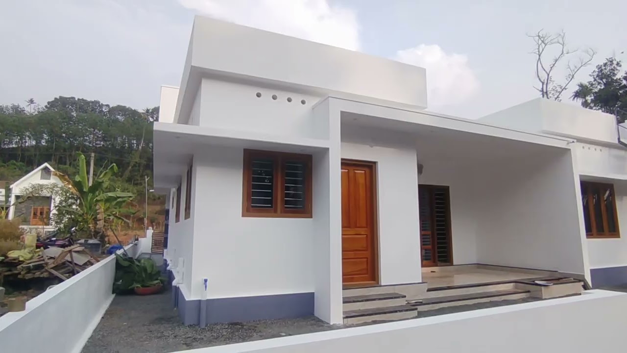 തൊടുപുഴയിൽ 8സെന്റ് സ്ഥലവും 1800 square feet വിടും വില്പനക്ക്  contact number +918921318949###