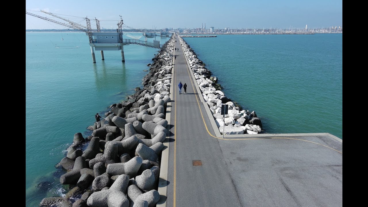 MOLO ZACCAGNINI MARINA DI RAVENNA - VISTO CON IL DRONE