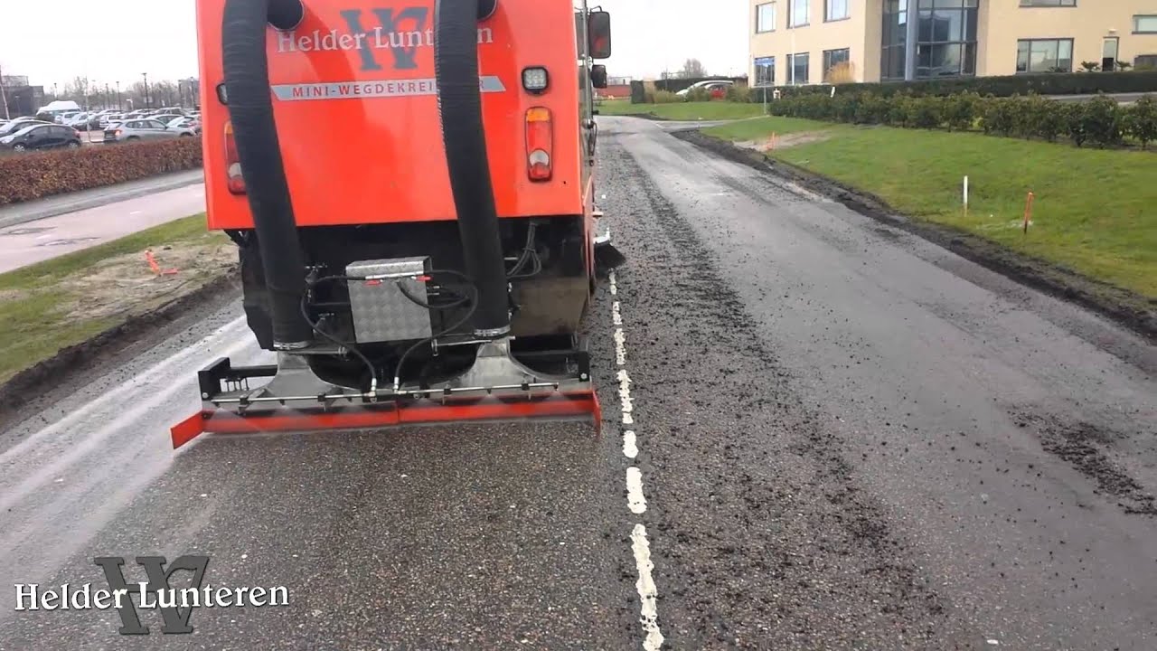 Helder Lunteren - Mini Wegdekreiniger