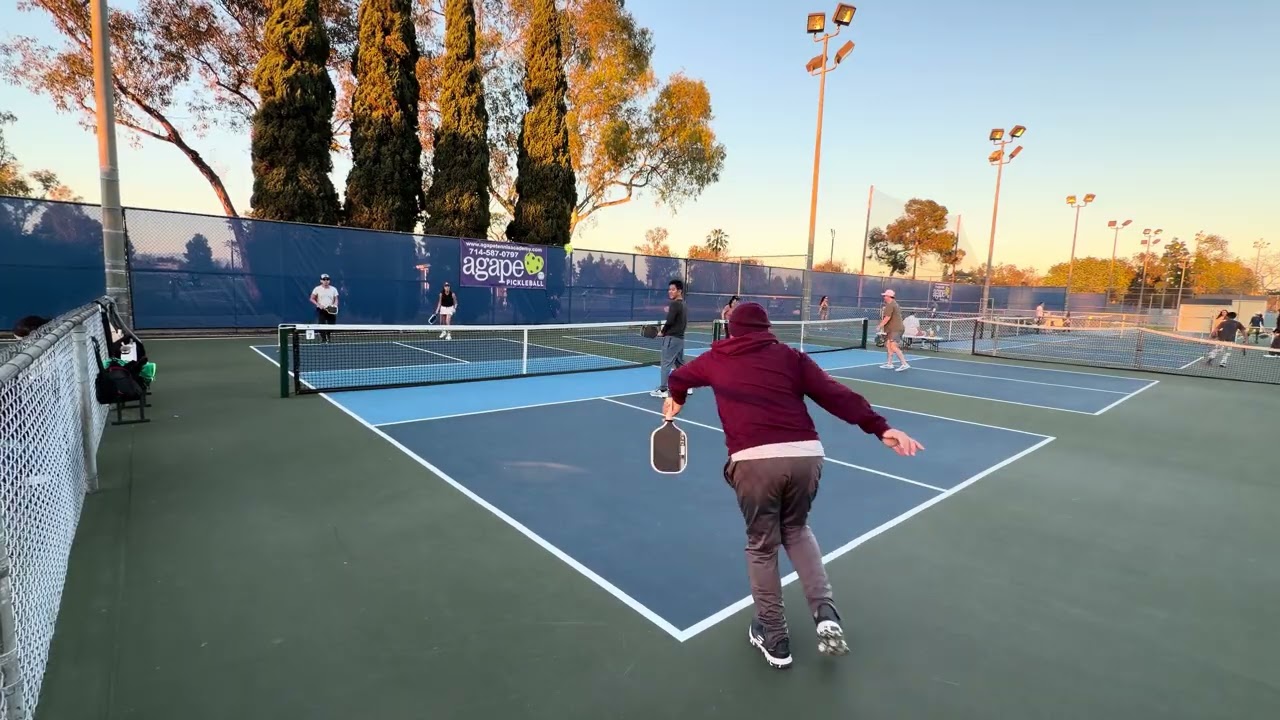 Pat & Thao VS Lien & Hai
