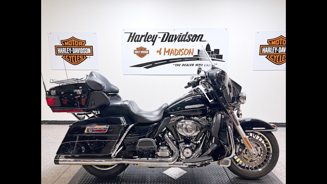 2013 Harley Davidson Electra Glide Ultra Limited FLHTK vivid black