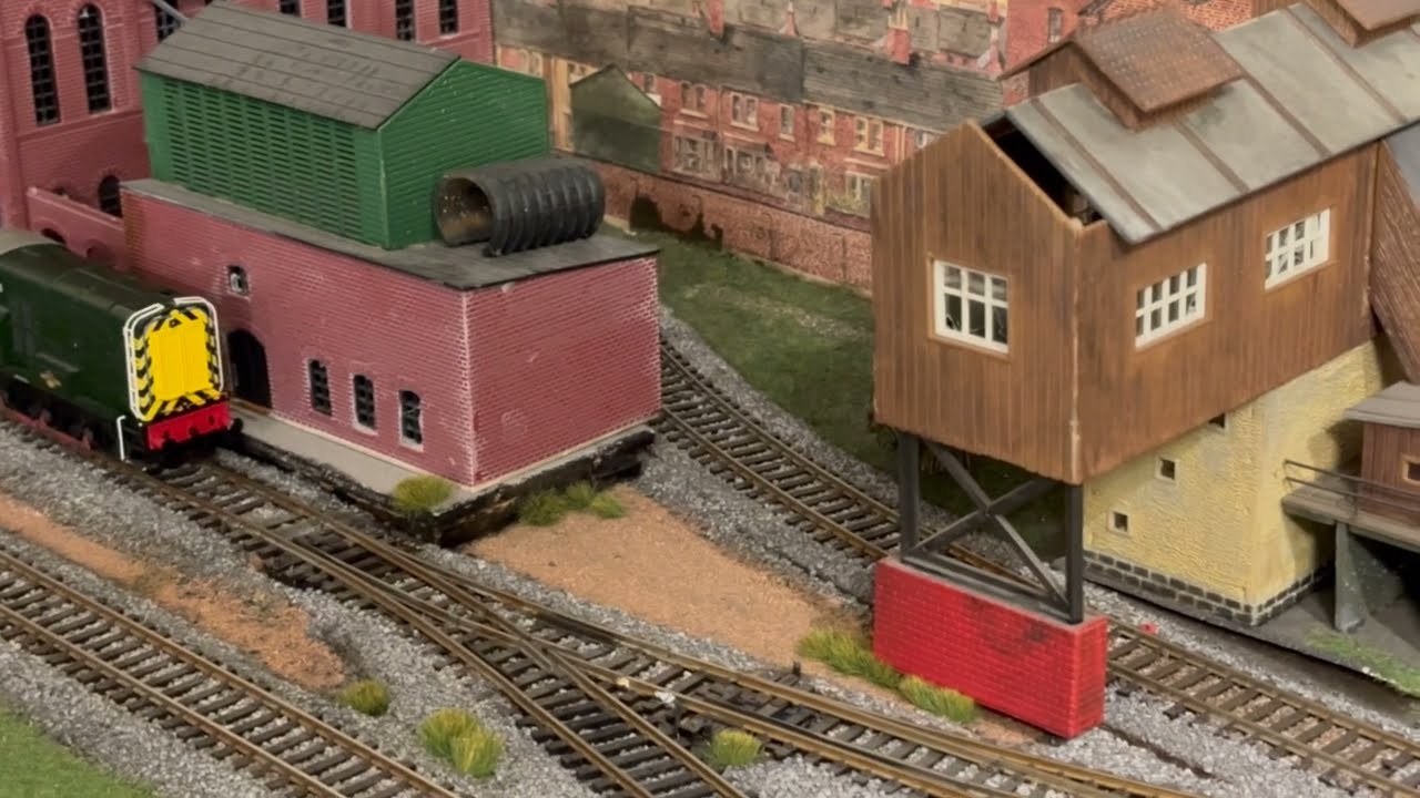 Hornby HM7000: Does it NEED a Powerbank/StayAlive?