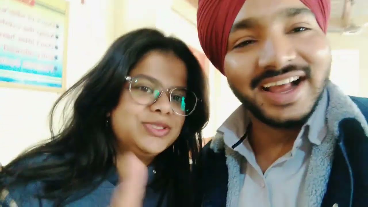 College ka first day ( new semester)