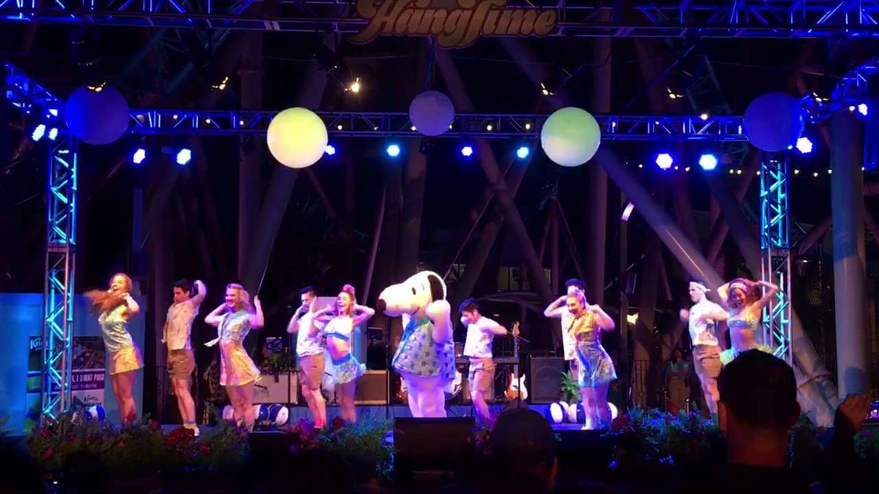 New Summer Snoopy Show Beach Blanket Beagle Segment Knott’s HangTime Opening Moment