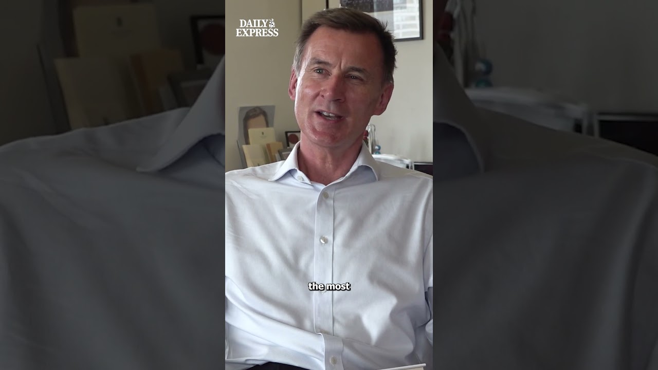 Peter Mandelson files 'undermine confidence' in democracy claims Jeremy Hunt 🔵  #news #ukpolitics