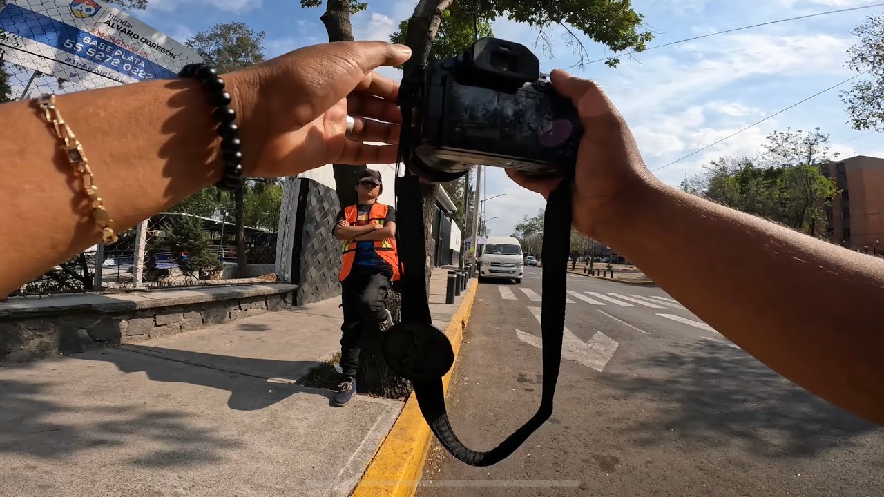 BROMA  A DESCONOCIDOS  TE TOME UNA FOTO Y ME TIENES K PAGAR 500$ ASI ES LA RANSION 😡