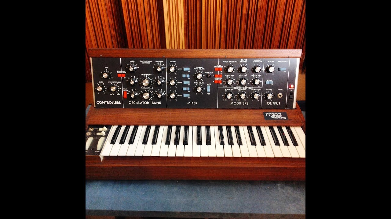 Moog (MuSonics-Era) Minimoog Model D Vintage Analog Synthesizer