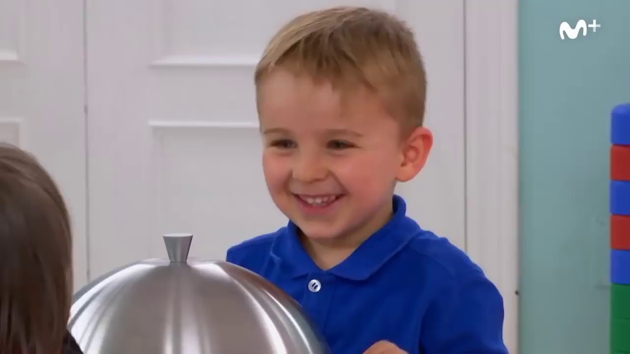 La Vida Secreta de los Ni&ntilde;os  Compartir la comida.