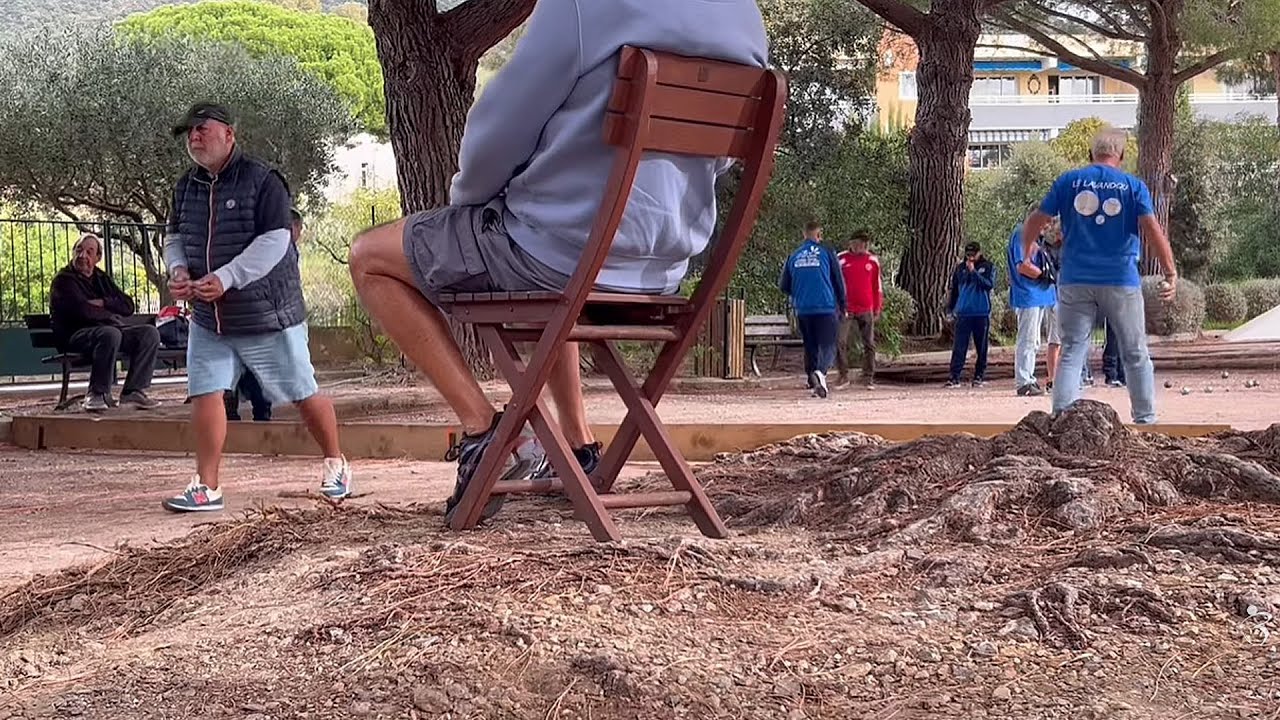 Le charme des terrains de p&eacute;tanque naturels au Lavandou : Souvenir Matthias Albertini 2025
