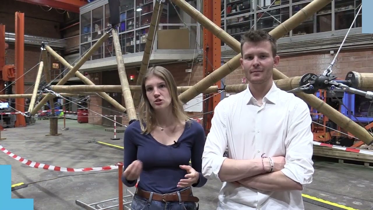 Deux étudiants ingénieurs explorent les mystères de la tenségrité au laboratoire LEMSC (UCLouvain)