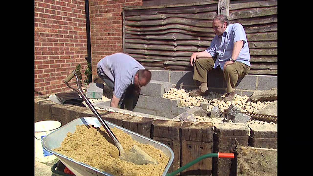 Mark Found - The Garden Railway - Prog. 3 - Water Features.mp4