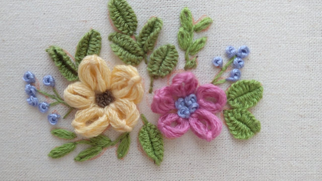 Flores com pétalas soltas