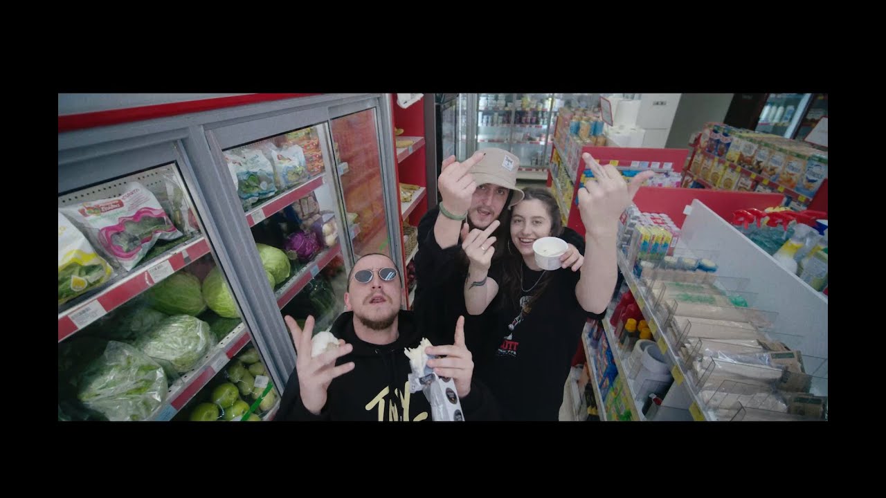Twinsanity x Mira - Crunchy Max [Official Video]