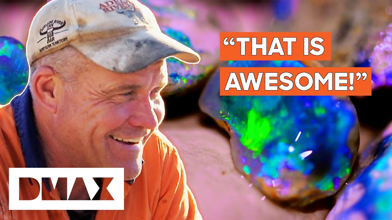 The Cheals Stumble On Stunning $25,000 Nobby Opal Gems! | Outback Opal Hunters